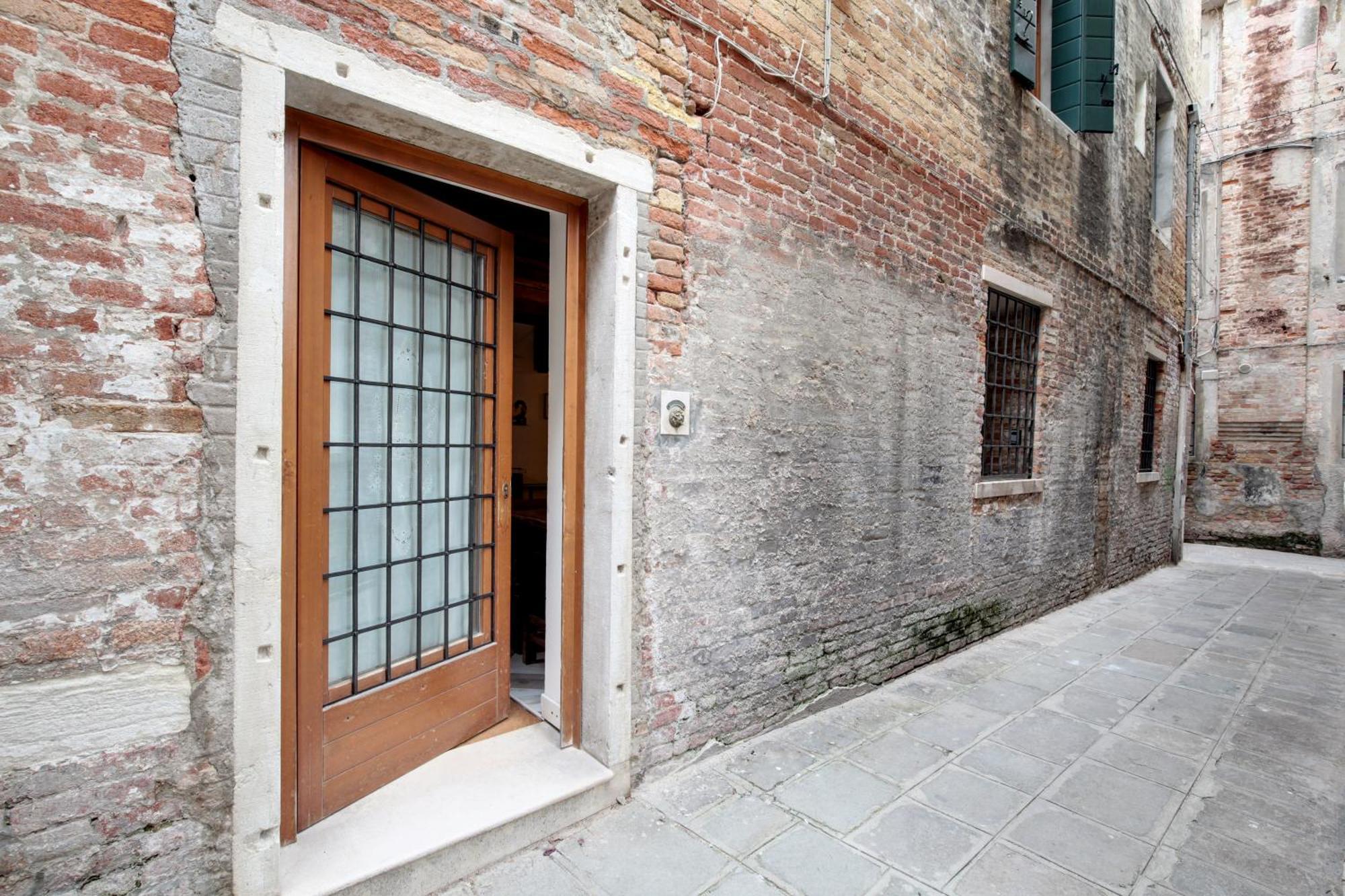 Apartment Casa Angeli L.t. M0270422137 Venedig