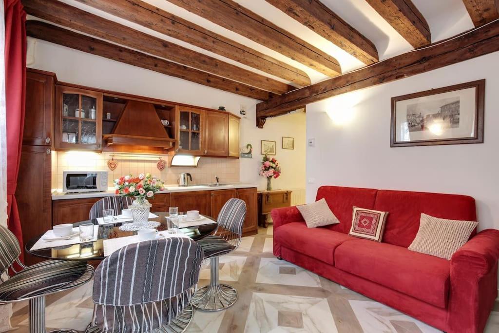 Apartment Casa Angeli L.t. M0270422137 Venedig